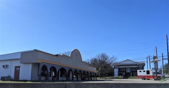 102 E Broadway St, Big Sandy, TX 75755